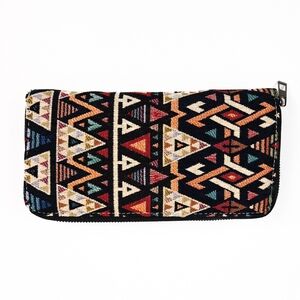 NWT Colorful Geometric Pattern Clutch Wallet